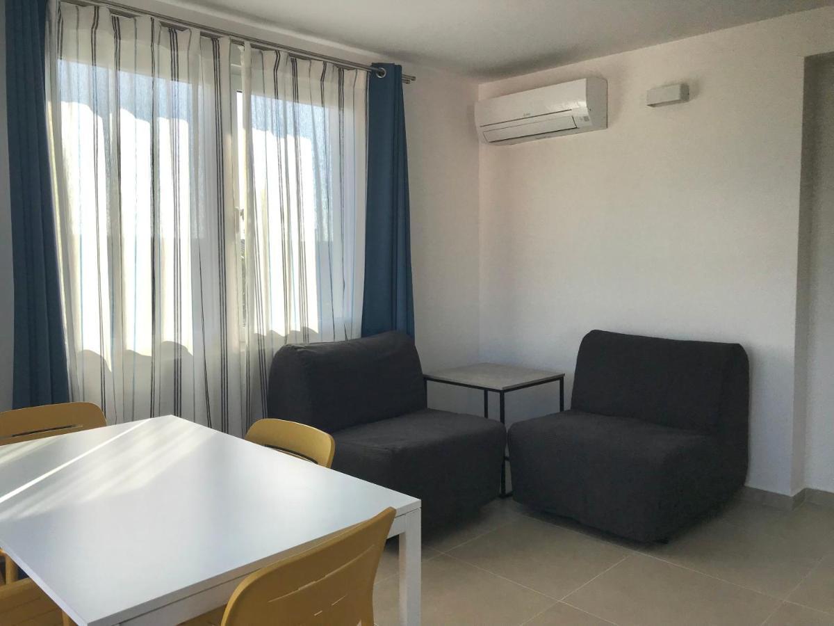 Guesthouse - Hotel California Novalja Luaran gambar