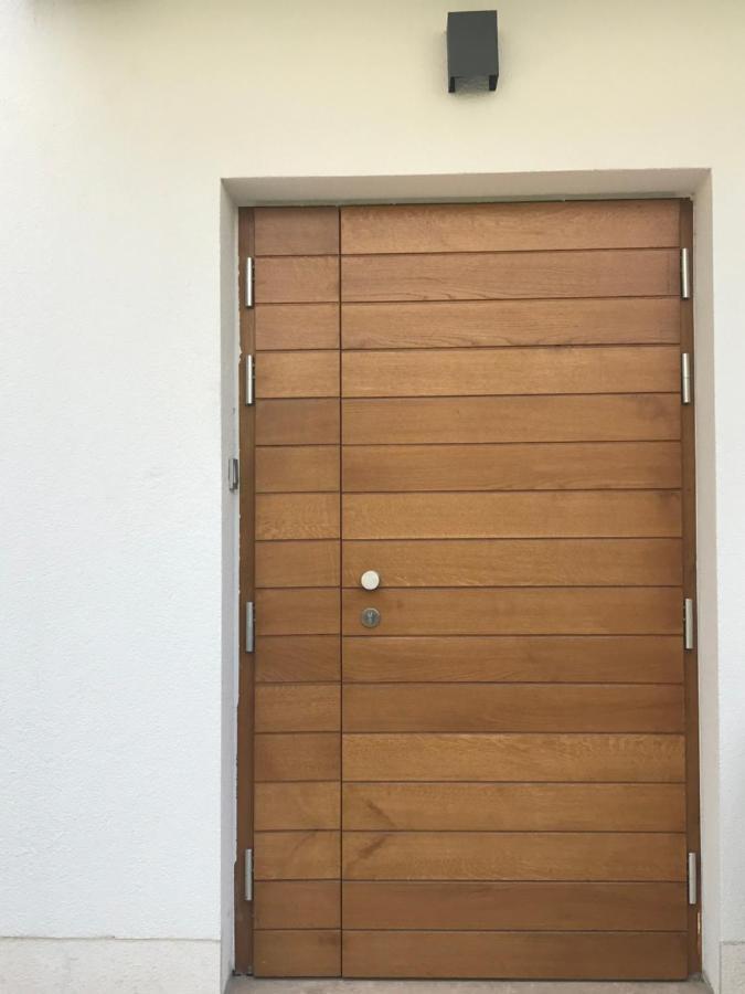 Guesthouse - Hotel California Novalja Luaran gambar